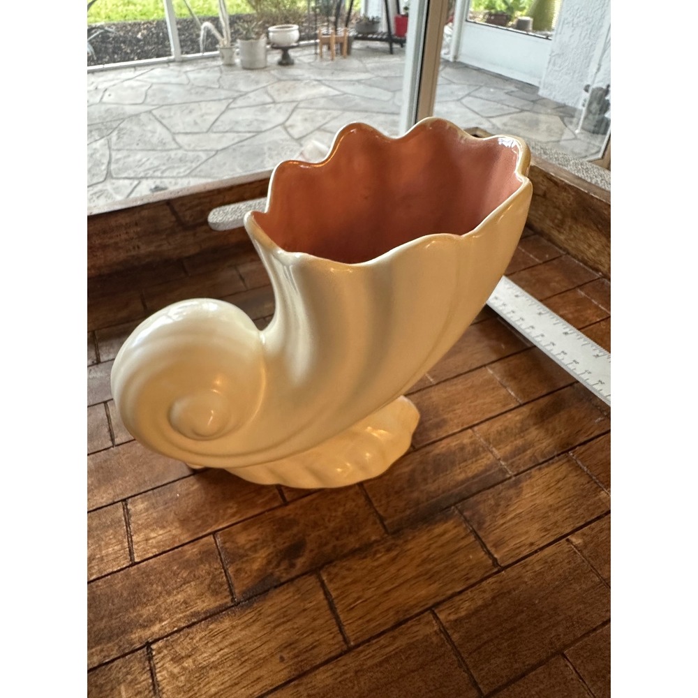 Vintage Catalina Pottery Cornucopia Shell Vase Pink Interior Cream Glaze 325 USA